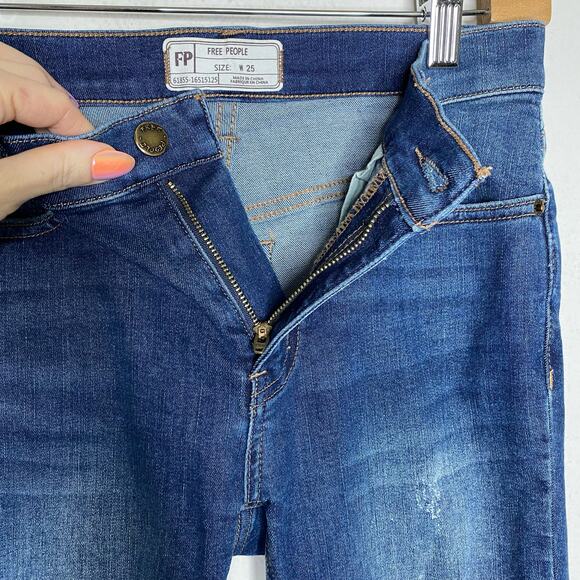 Free People Mid Rise Skinny Ankle Jeans - Picture 5 of 6